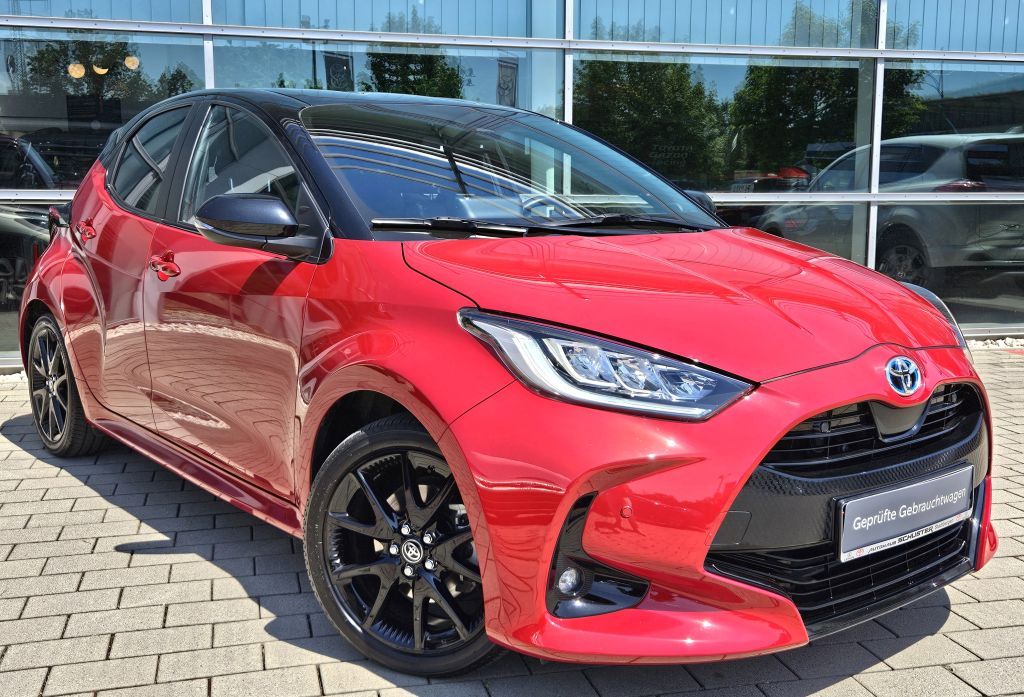Toyota Yaris Hybrid 1.5 VVT-i Style*Technik-Paket*AHK a