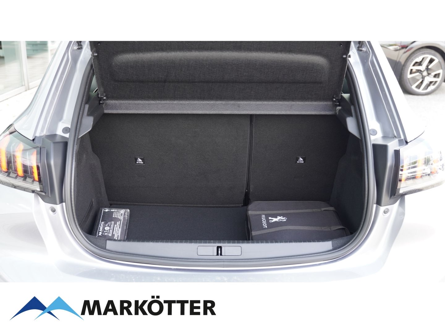Peugeot e-208 136 Allure - Samsaru's Car Outlet