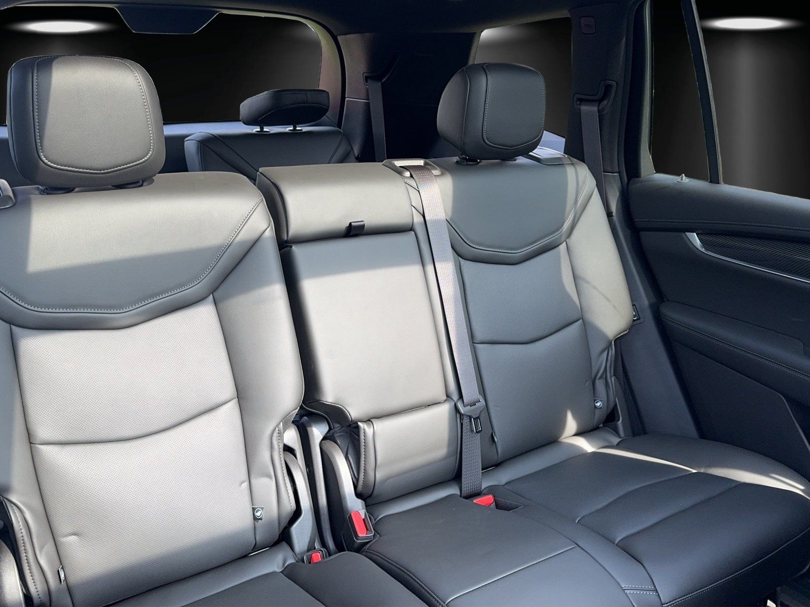 Cadillac XT6 Sport 3.6 AWD 7-SITZE/AHK/BELÜFTUNG/PANO/NAV