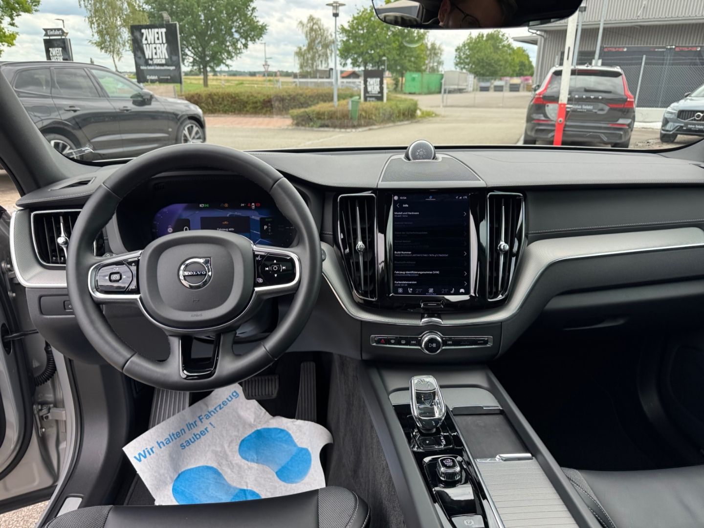 Volvo XC60 Ultimate Dark T8 AWD Bowers&Wilkins Luftfah