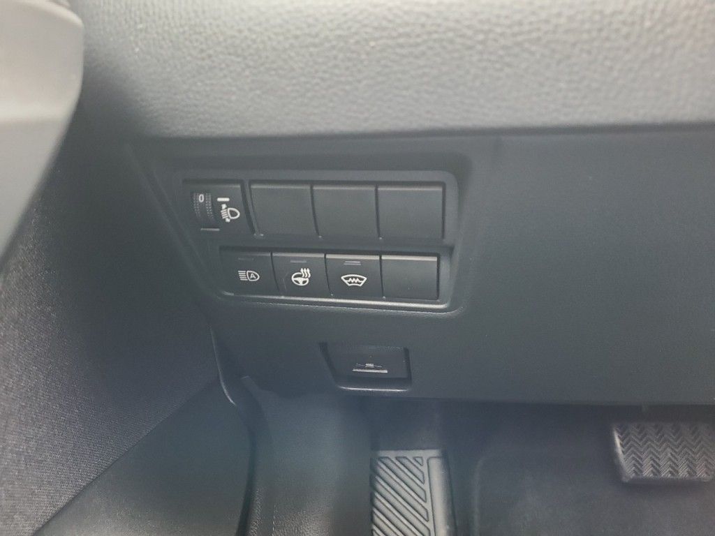 Toyota Yaris Cross Hybrid 130 1.5 VVT-i Black & White