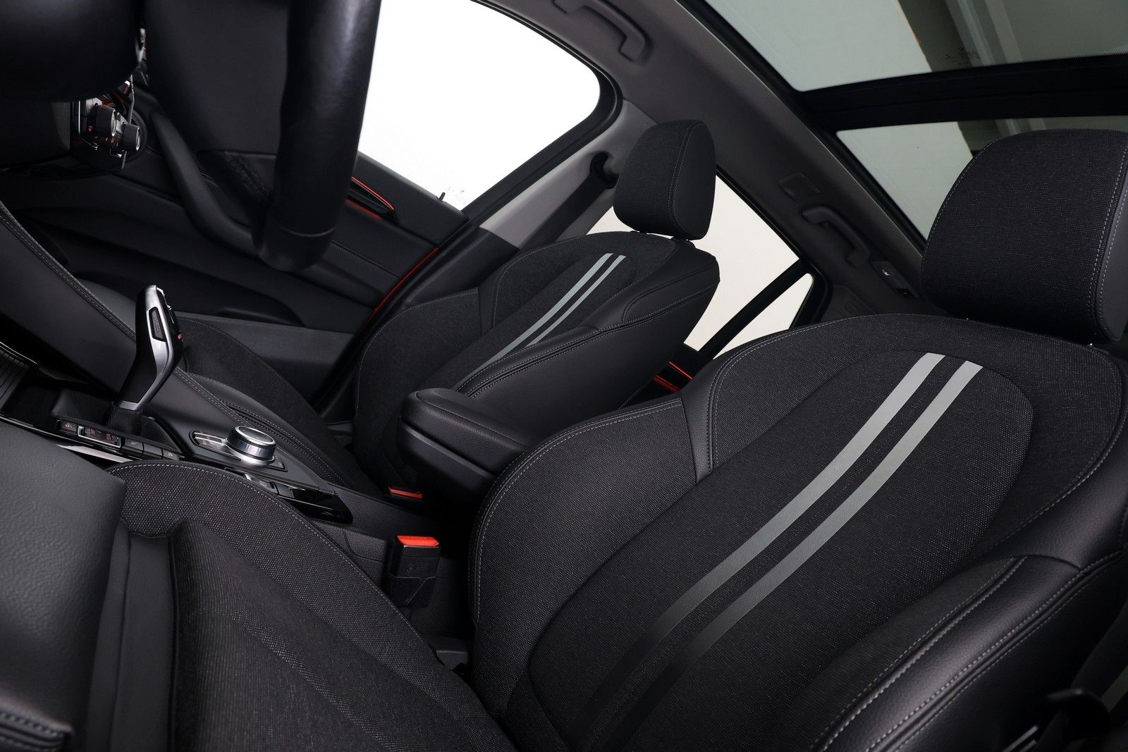 BMW X1 xDrive20d Sport Line - Samsaru's Car Outlet