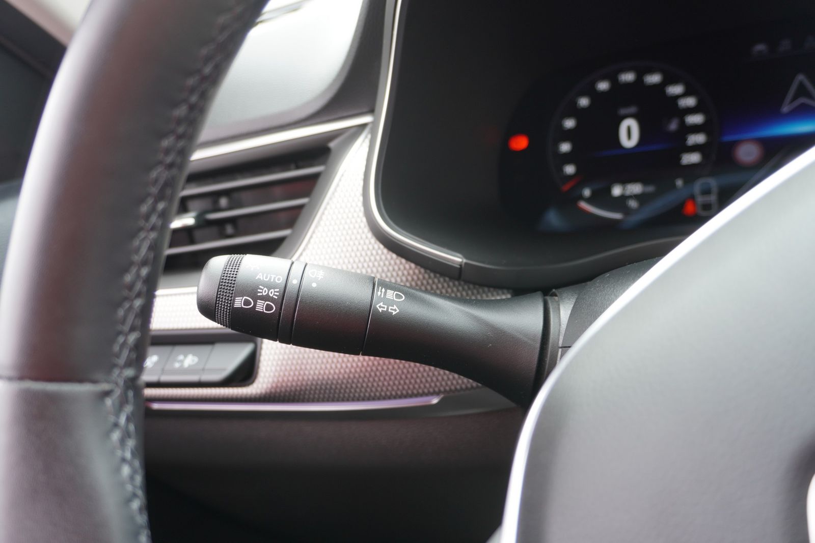 Renault Arkana 1.3 TCe 140 Techno - Samsaru's Car Outlet