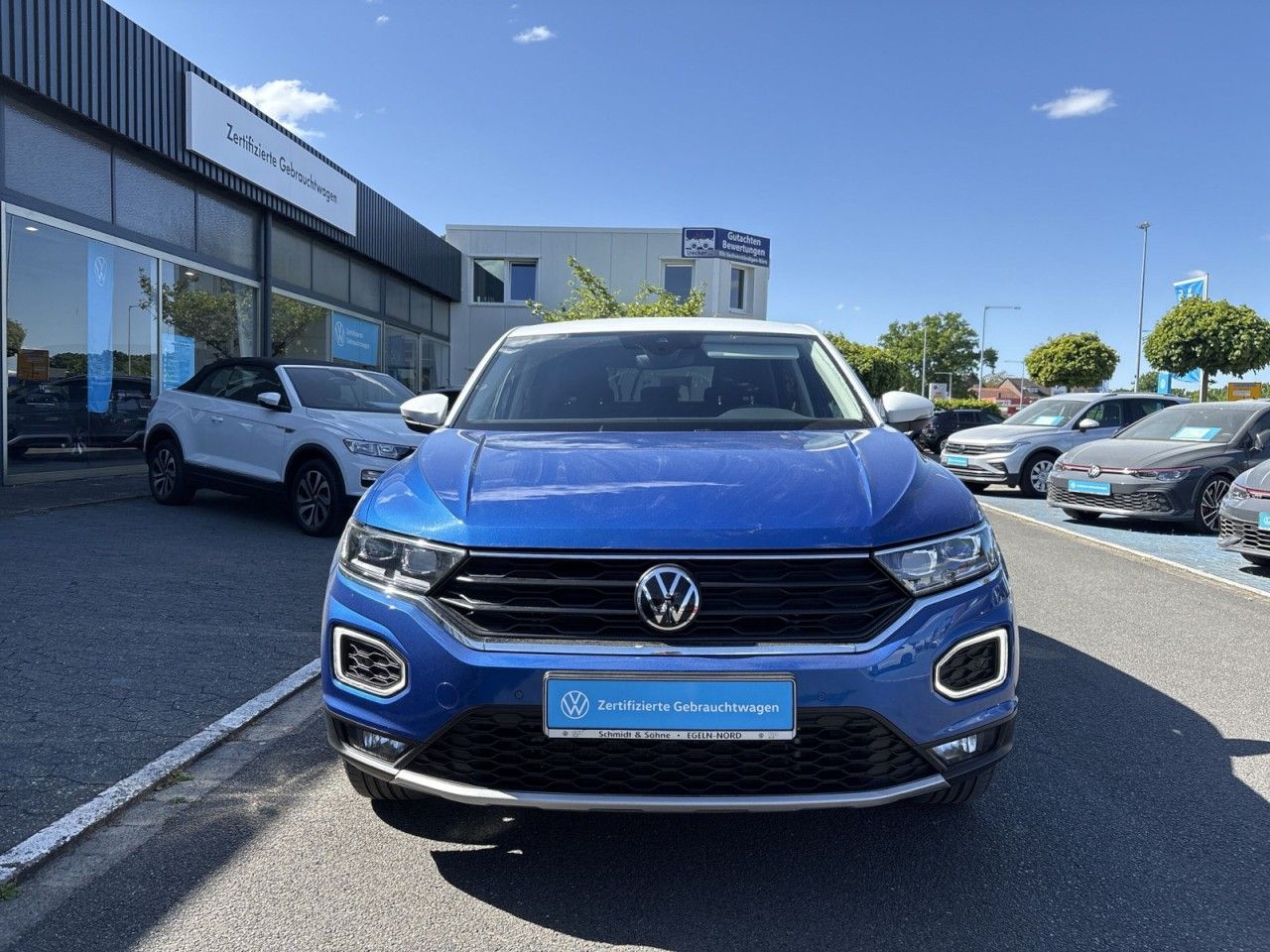 Volkswagen T-Roc 1.5 TSI Active - Samsaru's Car Outlet