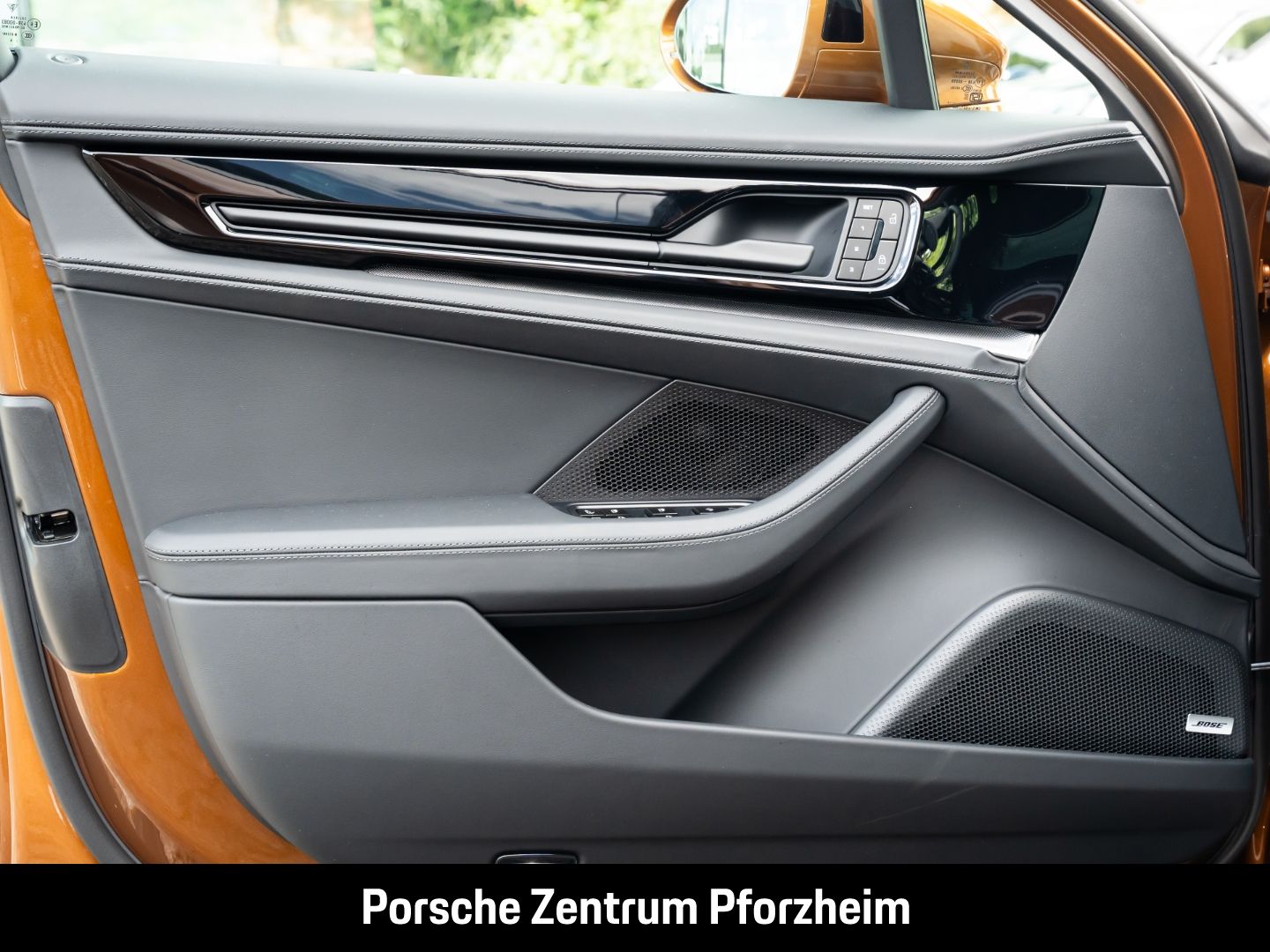 Porsche Panamera 4 E-Hybrid SportDesign Paket HD-Matrix