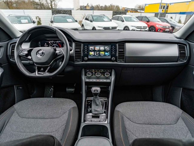 Skoda Kodiaq 2.0 TDI DSG 4x4 Clever *DCC*PANO*AHK*