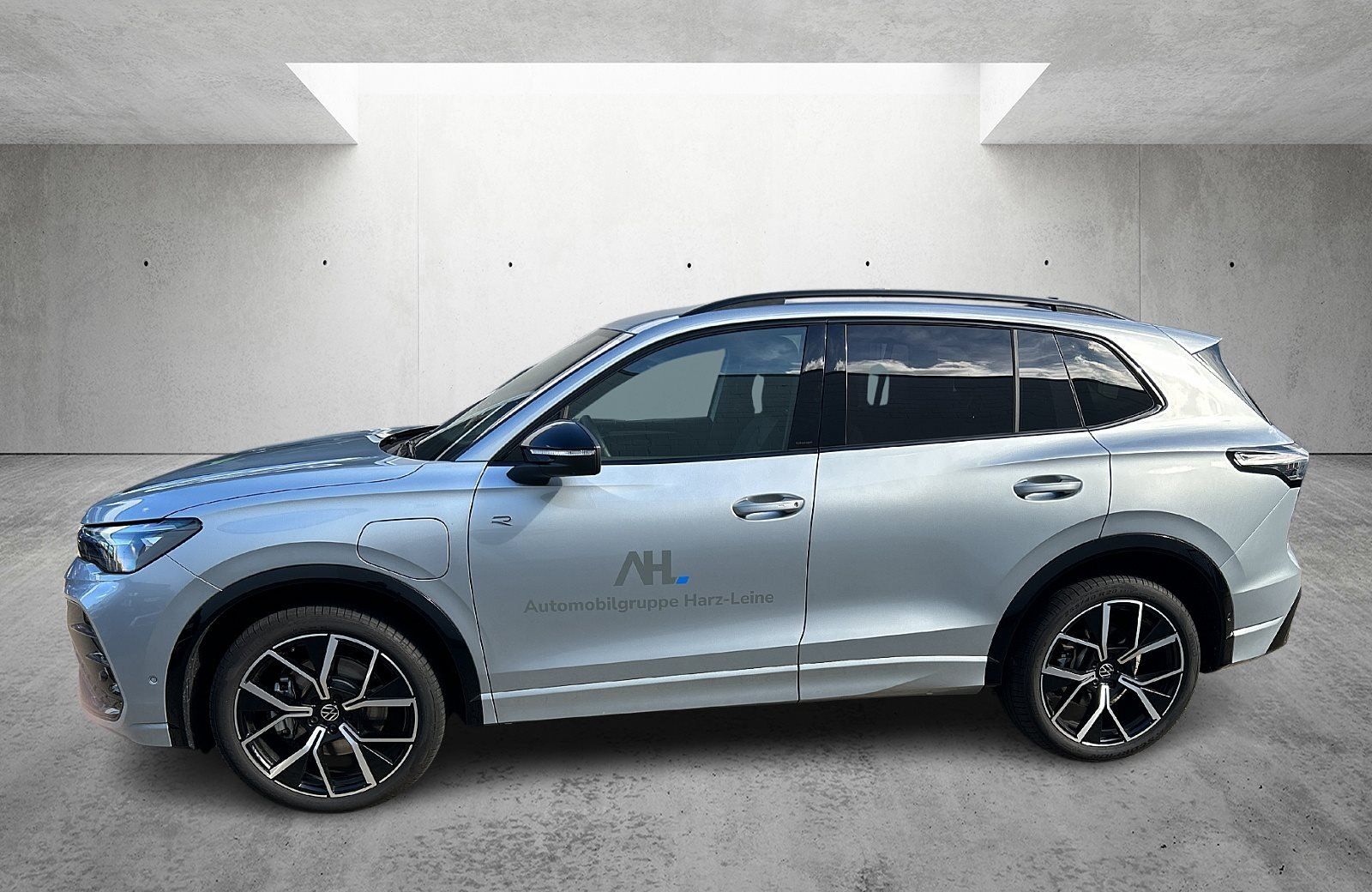 Volkswagen Tiguan R-Line 1.5 eHybrid 360 4xSHZ ACC AHK AUT