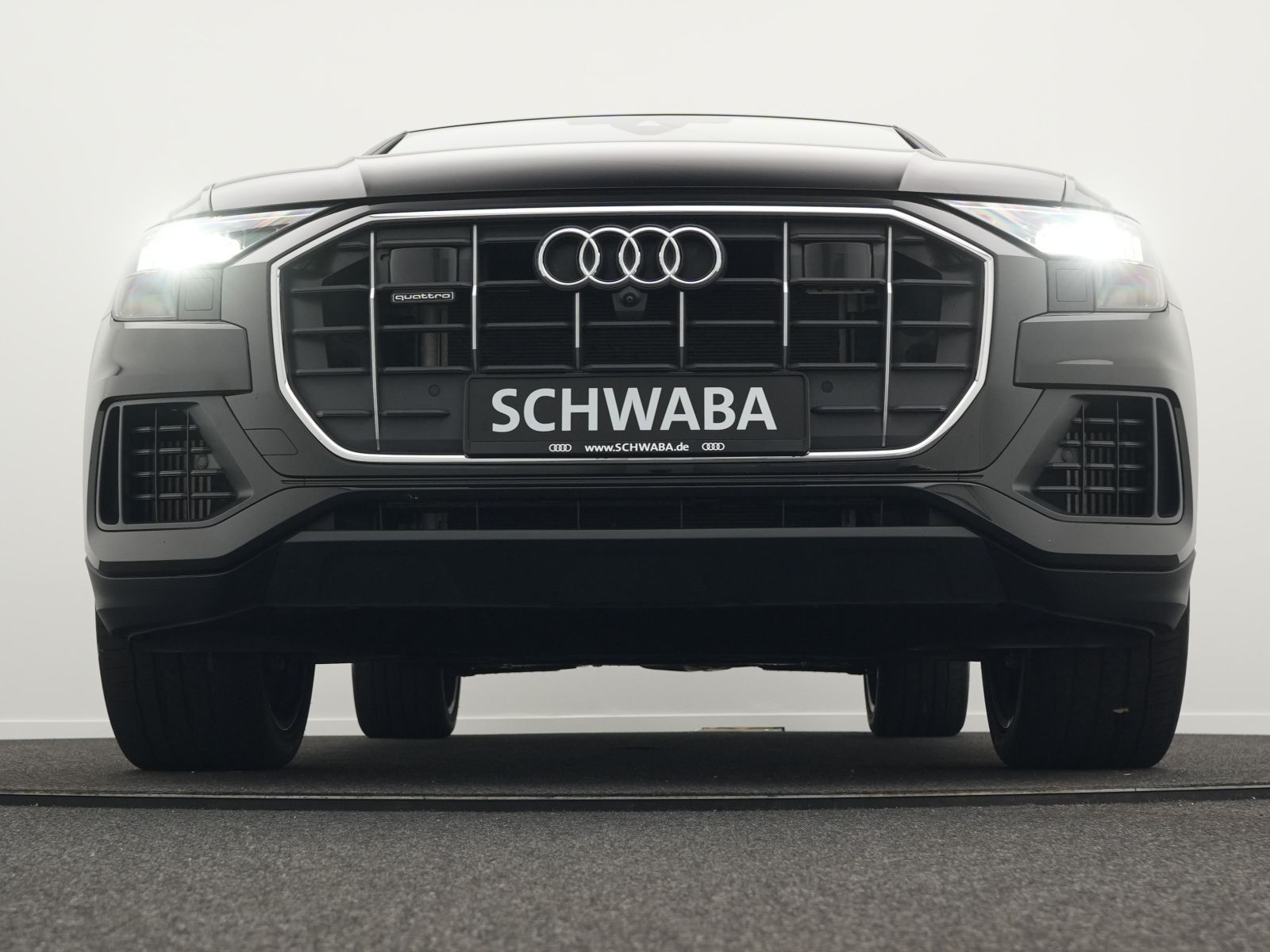 Audi Q8 55 TFSI quattro tiptronic 2x S line