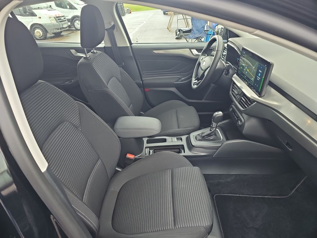 Ford Focus 1.0EcoBoost Hybrid Aut. TITANIUM Navi LED