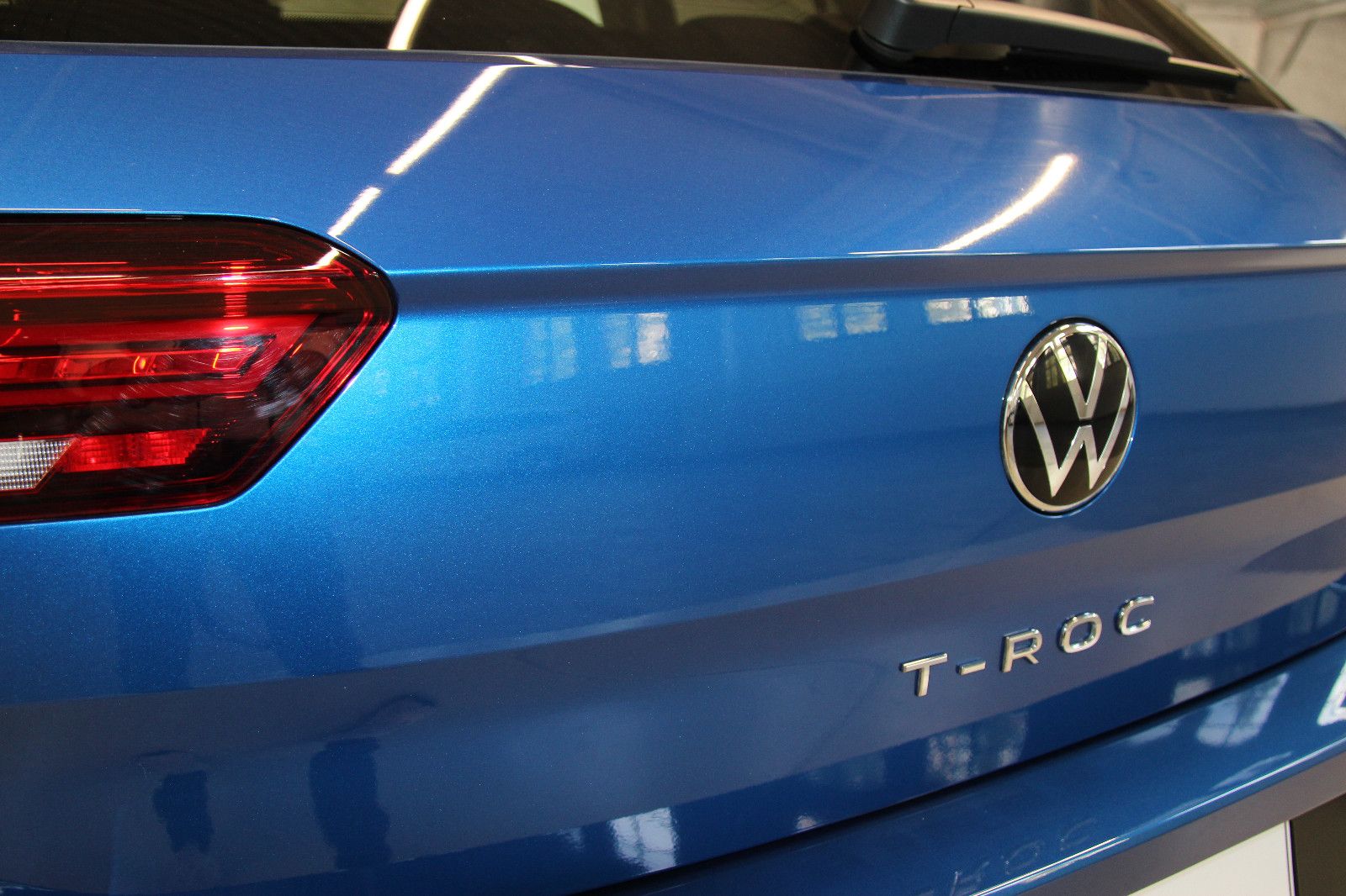 Volkswagen T-Roc Style 1.5 TSI DSG - Samsaru's Car Outlet