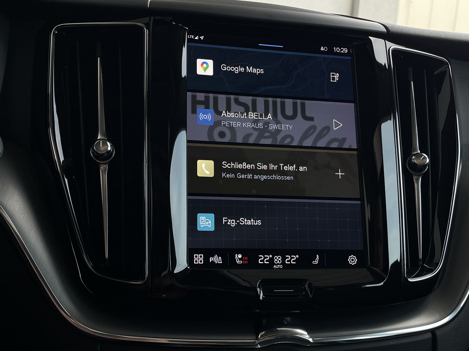 Volvo XC60 T6 Inscription Plug-In AWD - Samsaru's Car Outlet