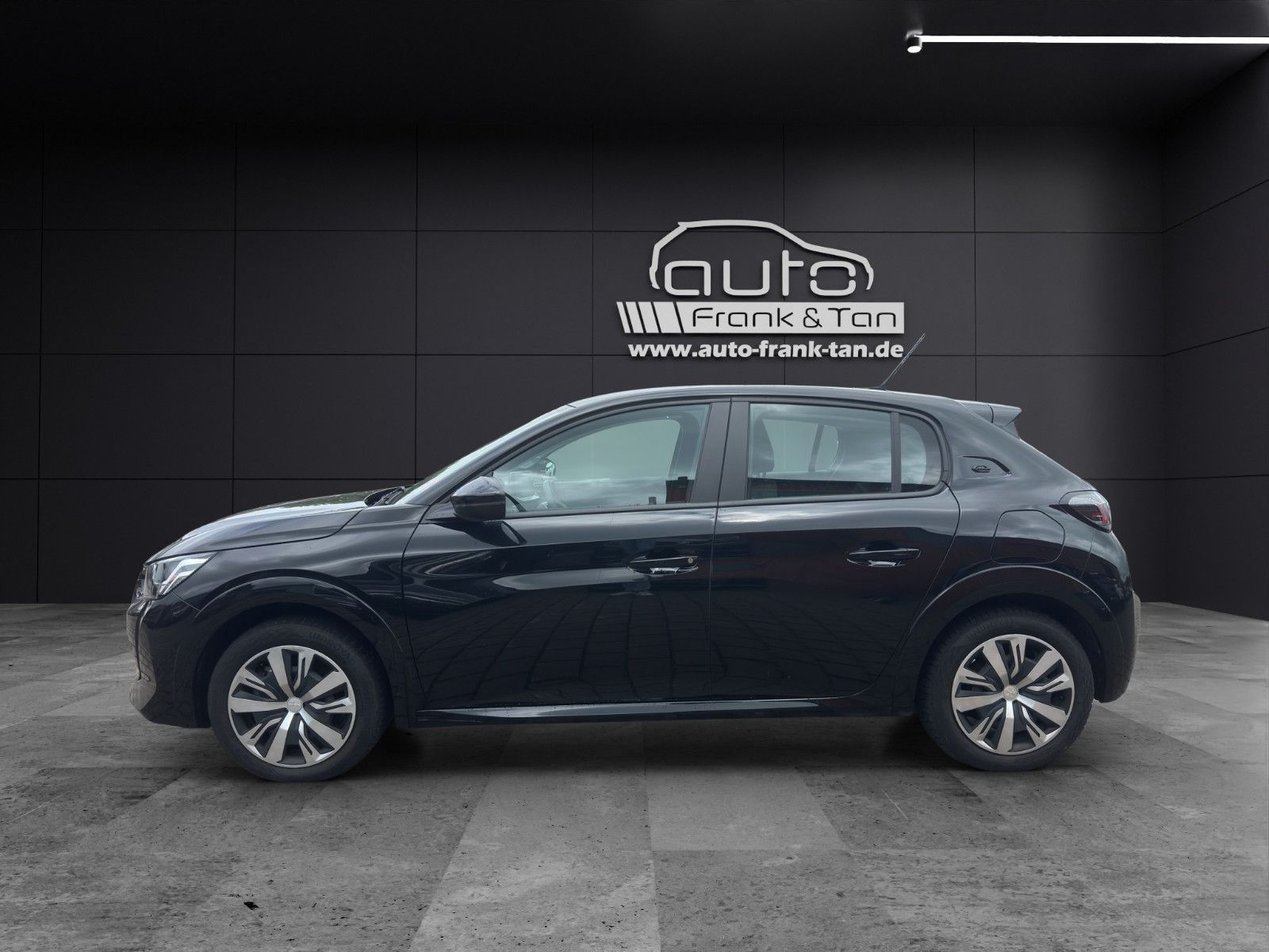 Peugeot 208 eActive - Samsaru's Car Outlet