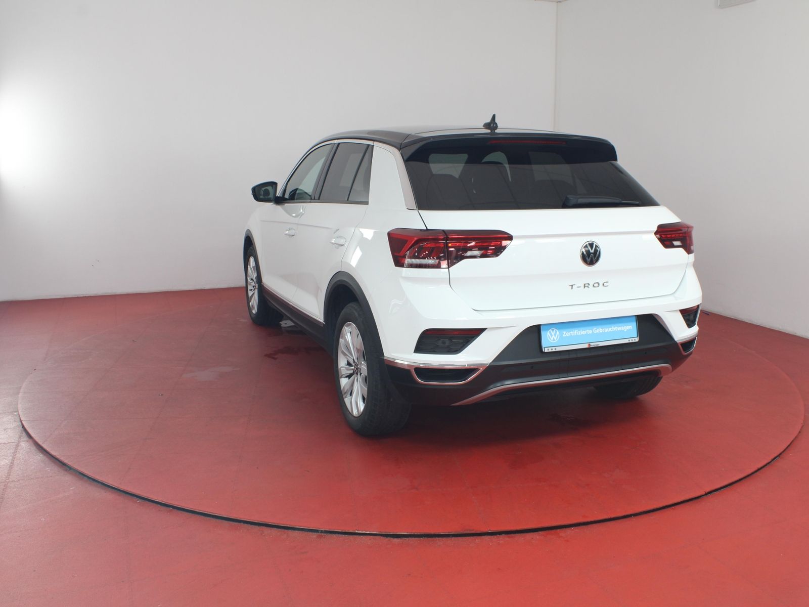 Volkswagen T-ROC 1.5TSI DSG - Samsaru's Car Outlet