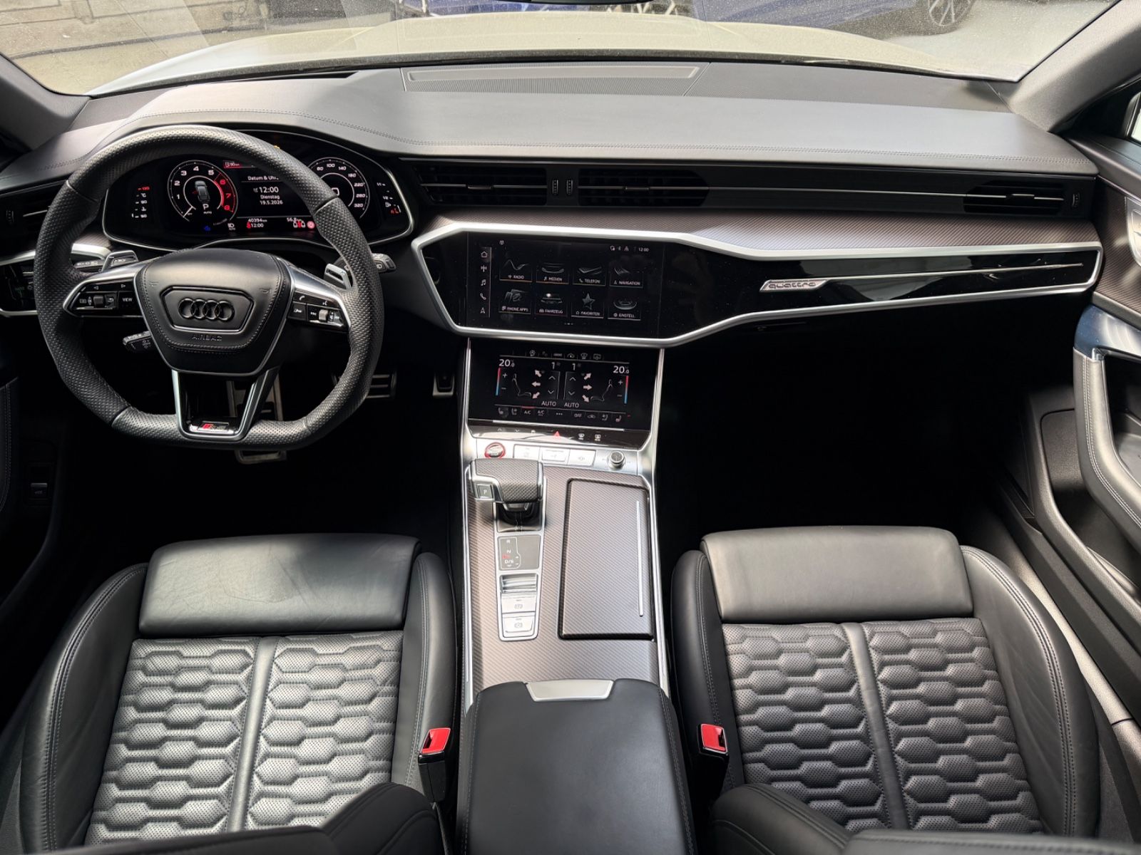 Audi RS6 Avant 4.0 TFSI/Quattro/Keramik/22Zoll/AHK