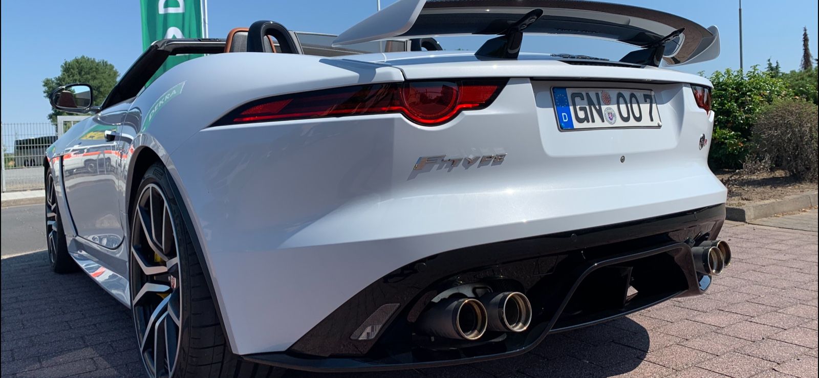 Jaguar F-TYPE Cabriolet SVR V8 AWD Karbon Keramik Paket