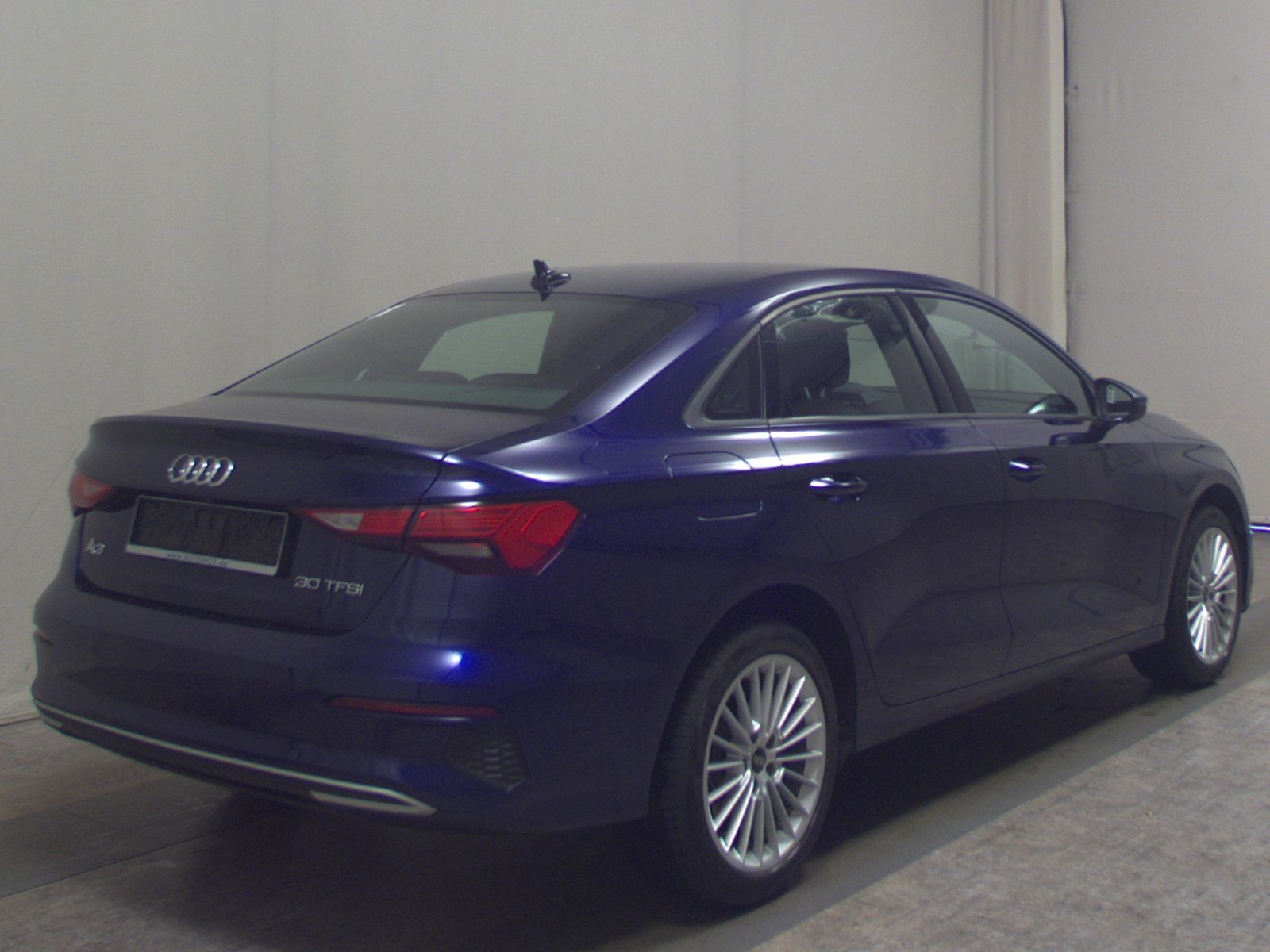 Audi A3 Lim. 30 TFSI advanced Navi LED vc Sound RFK