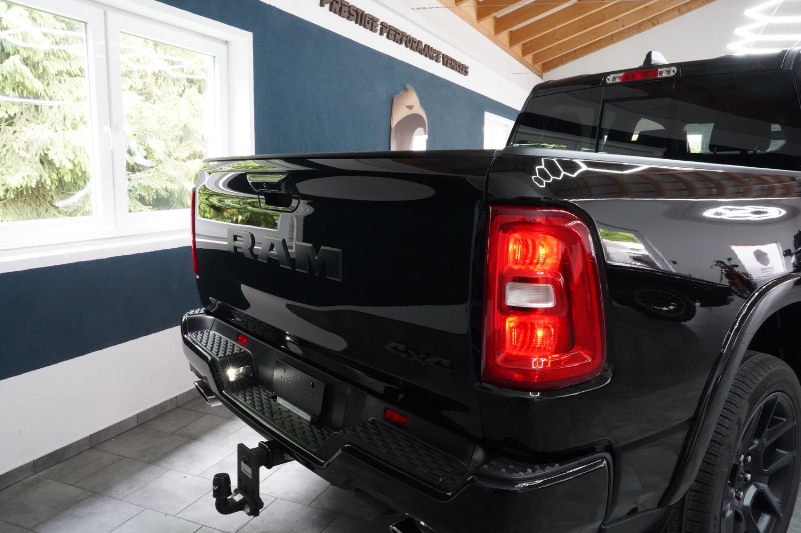 Dodge Sport 3.0 420 PS Black