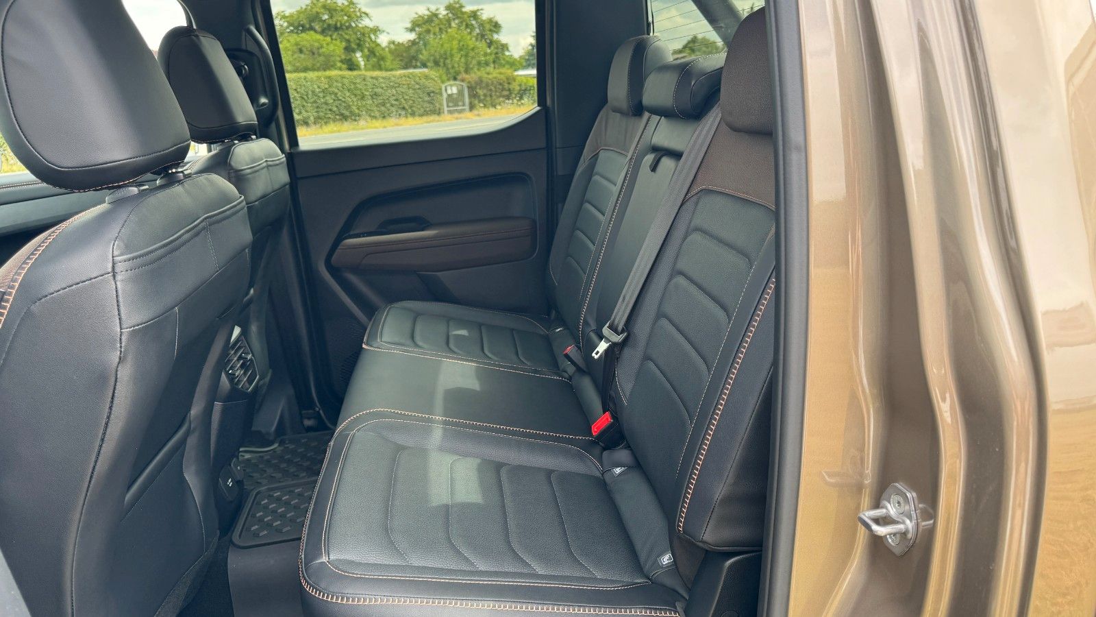 Volkswagen Amarok 3.0 TDI PanAmericana - Samsaru's Car Outlet