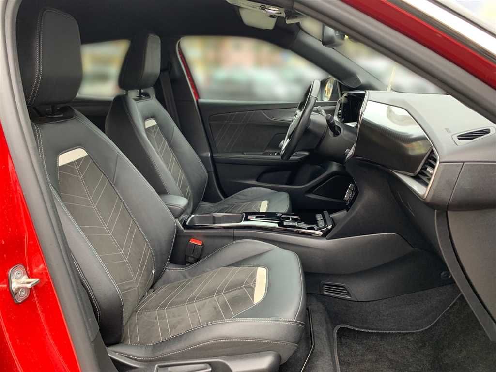 Opel Mokka -e Ultimate - Samsaru's Car Outlet