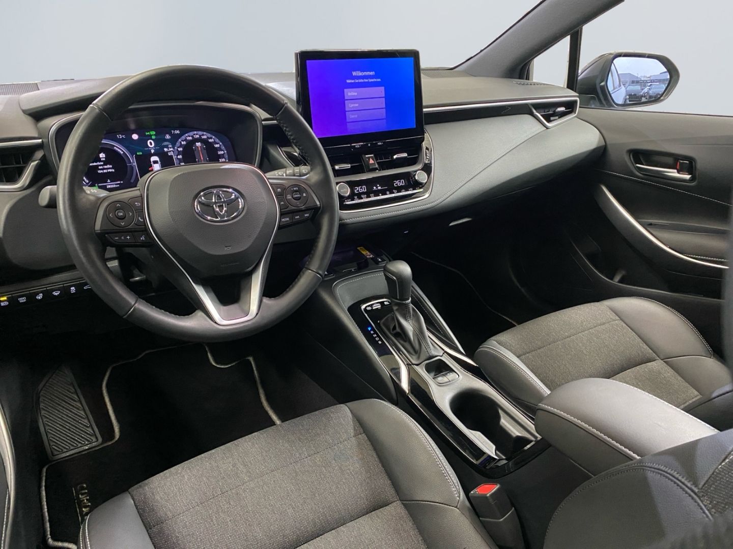 Toyota Corolla 1.8 Hybrid TS Team D *Bi-LED*ACC*CAM*SHZ