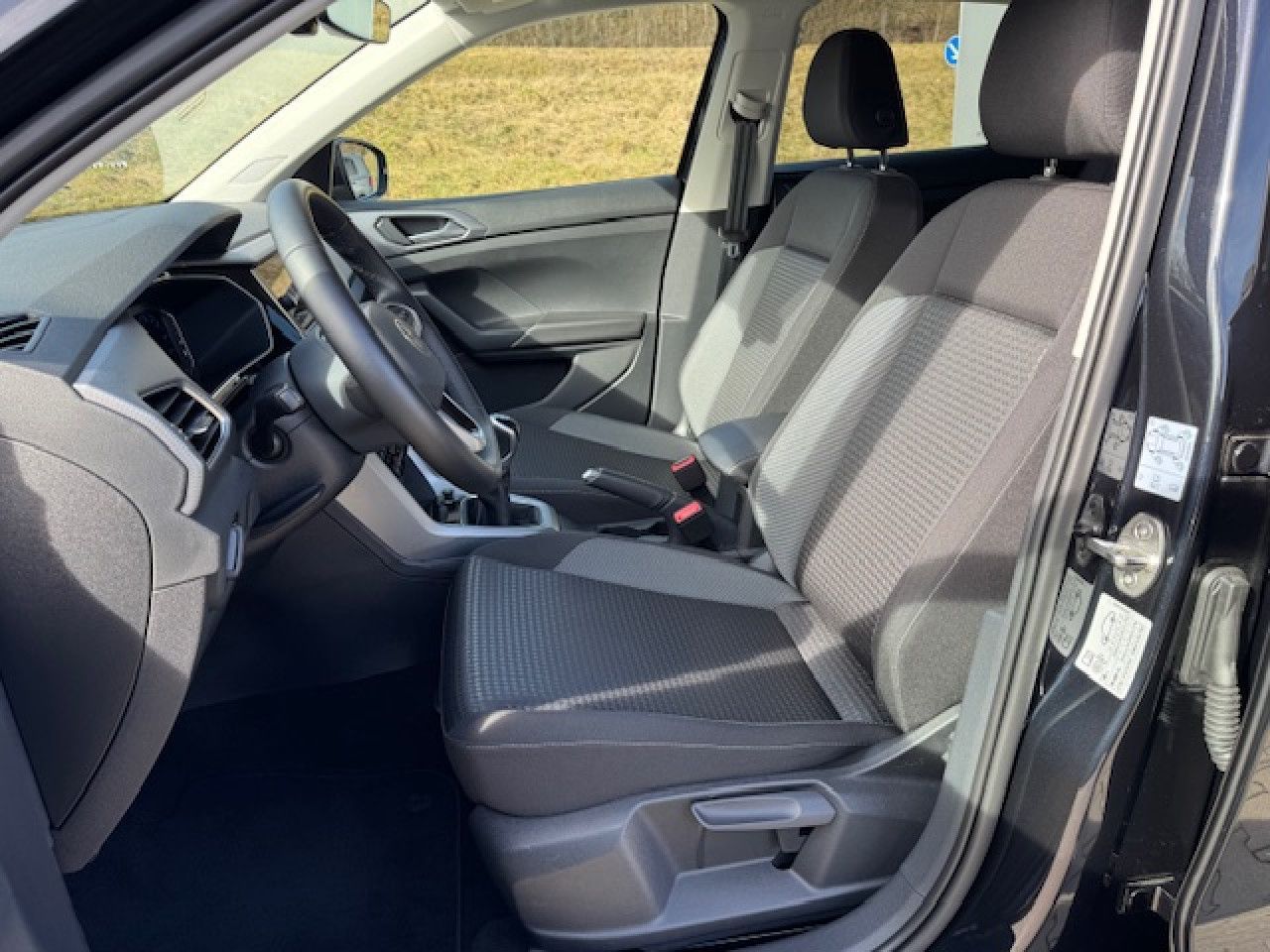 Volkswagen T-Cross Active 1.0 TSI - Samsaru's Car Outlet
