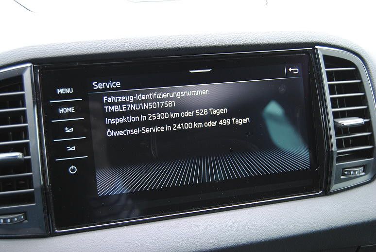 Skoda Karoq 2.0l TSI DSG 4x4 SPORTLINE.ACC.StHz.Columb