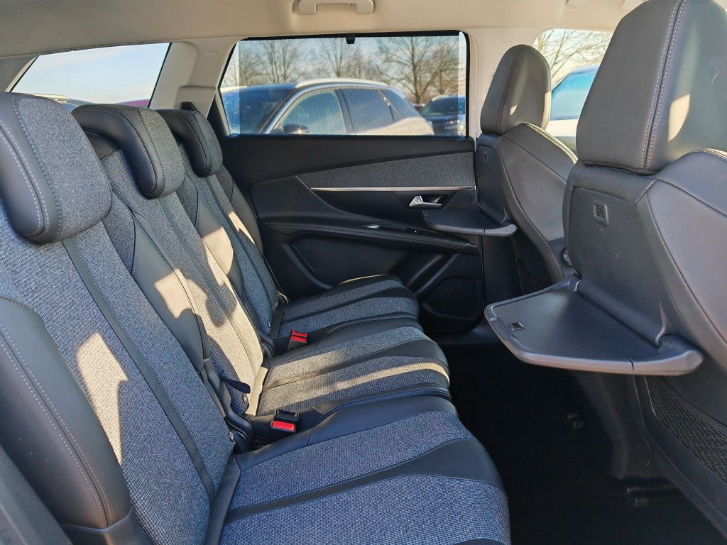 Peugeot 5008 BlueHDI 130 EAT8 ALLURE - Samsaru's Car Outlet