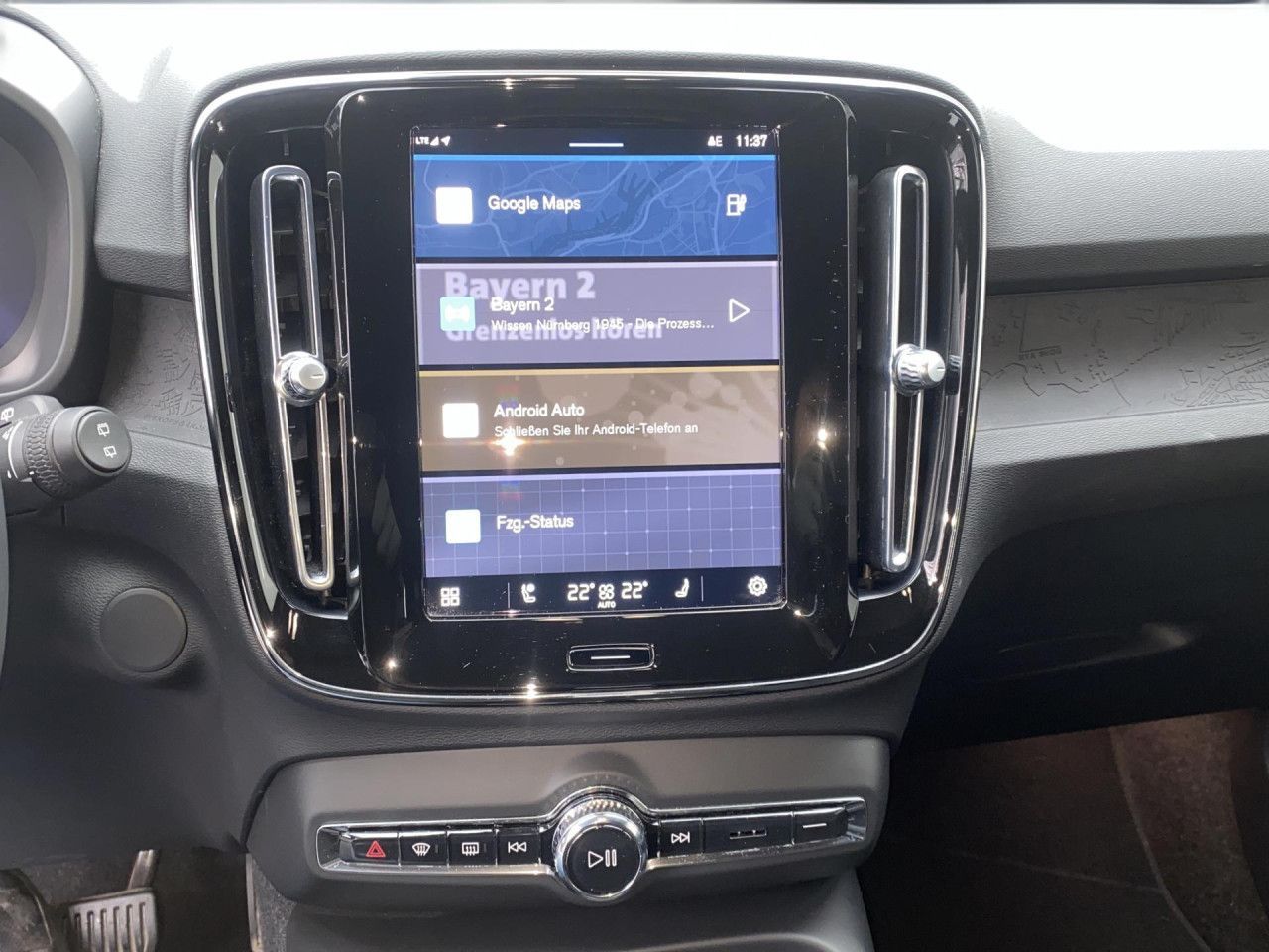 Volvo XC 40 Core Recharge Pure Electric 2WD Bluetooth