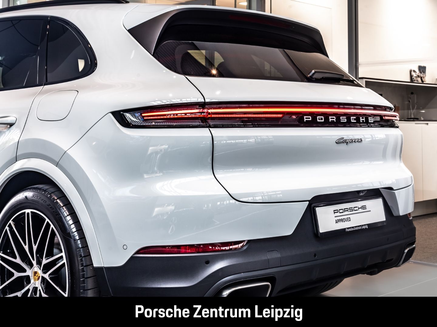 Porsche Cayenne E-Hybrid SportChrono Matrix BOSE 360Grad