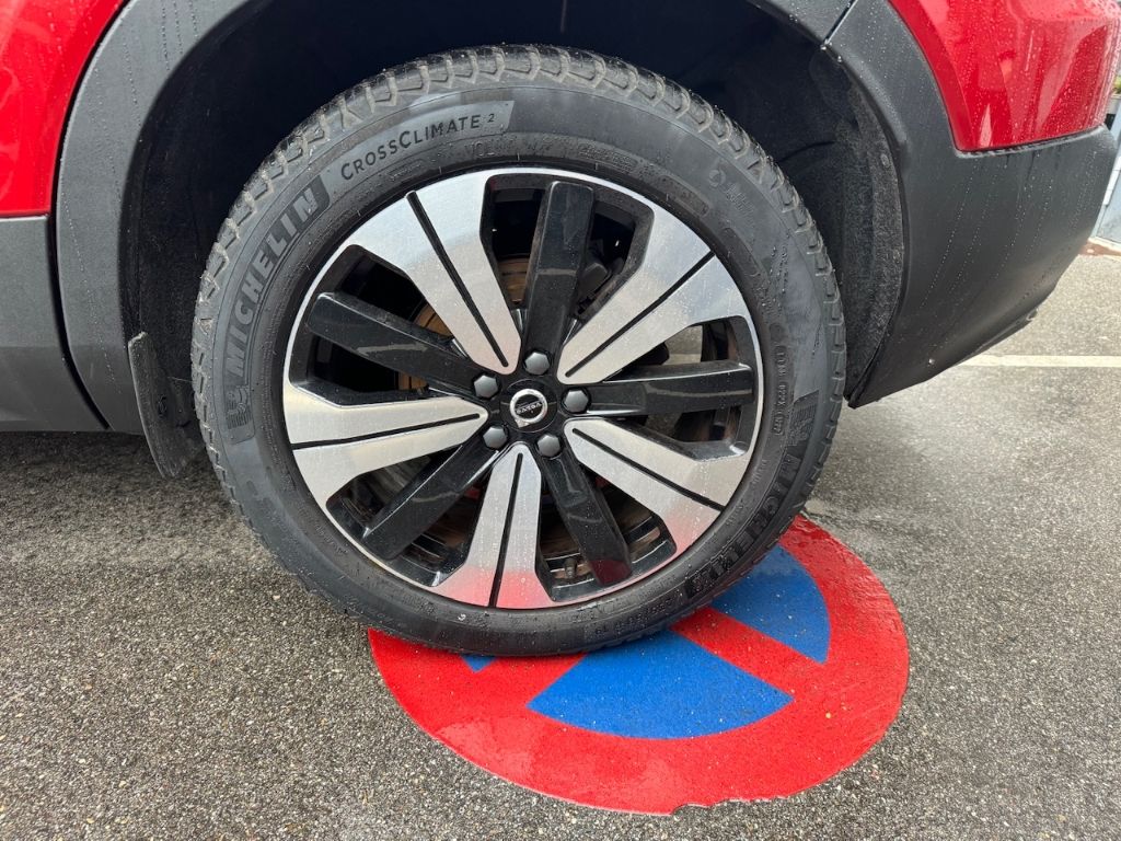 Volvo XC40 Plus Dark Recharge Plug-In Hybrid T4 Twin E