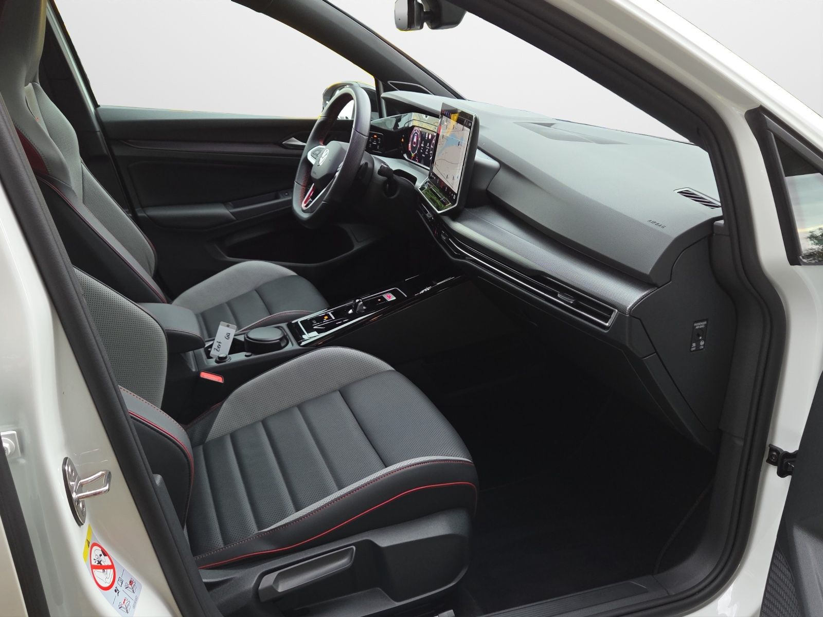 Volkswagen Golf 8 GTI Clubsport 2.0 TSI DSG LED-Matrix Pano