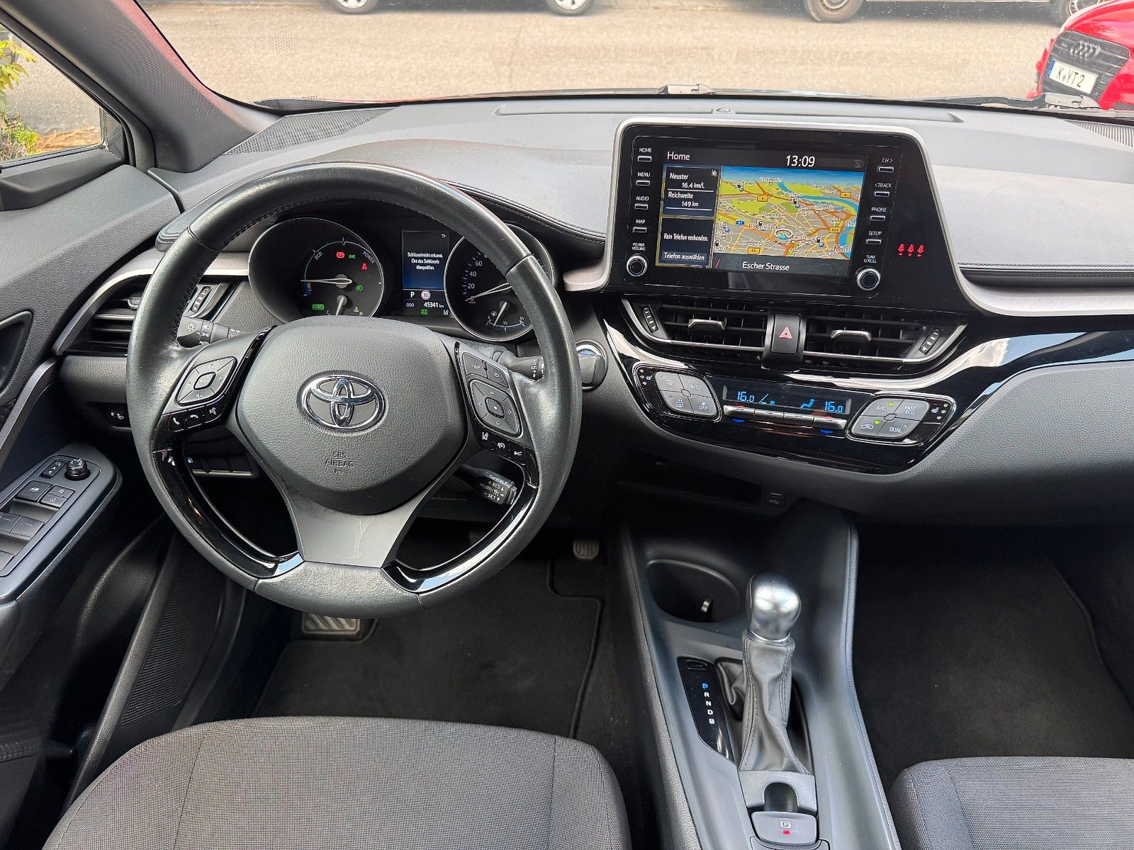 Toyota C-HR Hybrid Business Edition - Samsaru's Car Outlet
