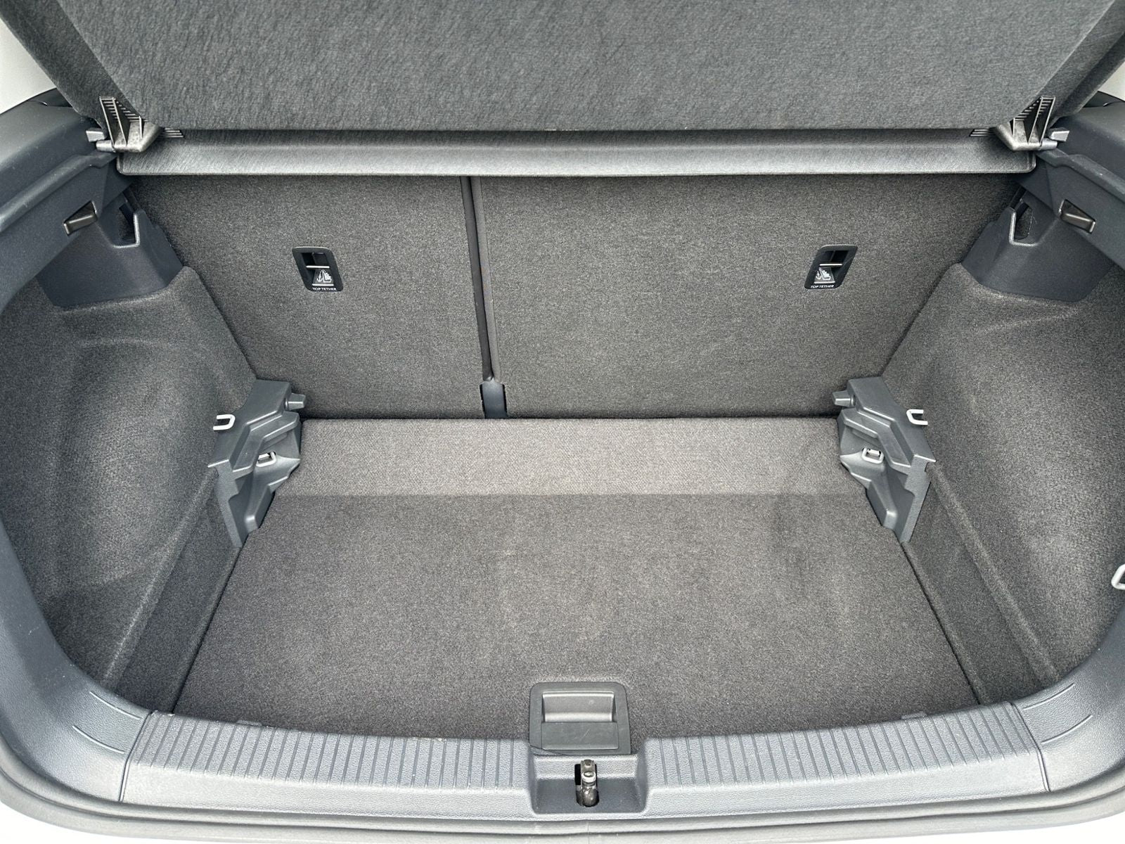 Volkswagen T-Cross 1.0 TSI STYLE - Samsaru's Car Outlet