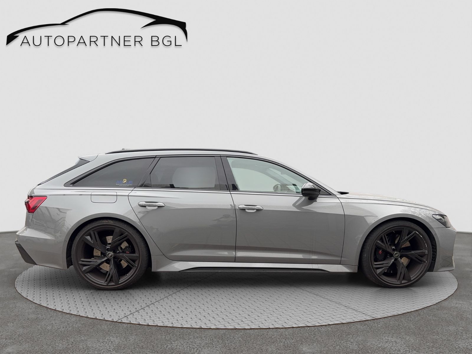 Audi RS 6 Avant 4.0 TFSI quattro Matrix Pano Soundsy.