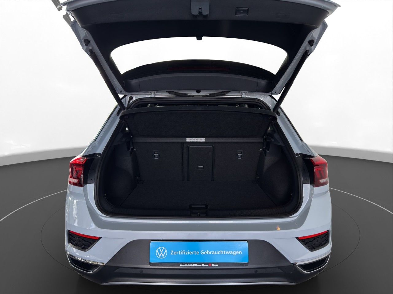 Volkswagen T-Roc 2.0 TSI DSG 4Motion sport - Samsaru's Car Outlet