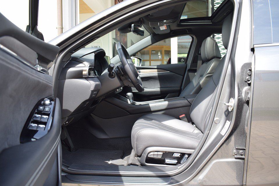 Mazda 6 Lim. 2.5 194PS Takumi Leder Bose Matrix-LED 36