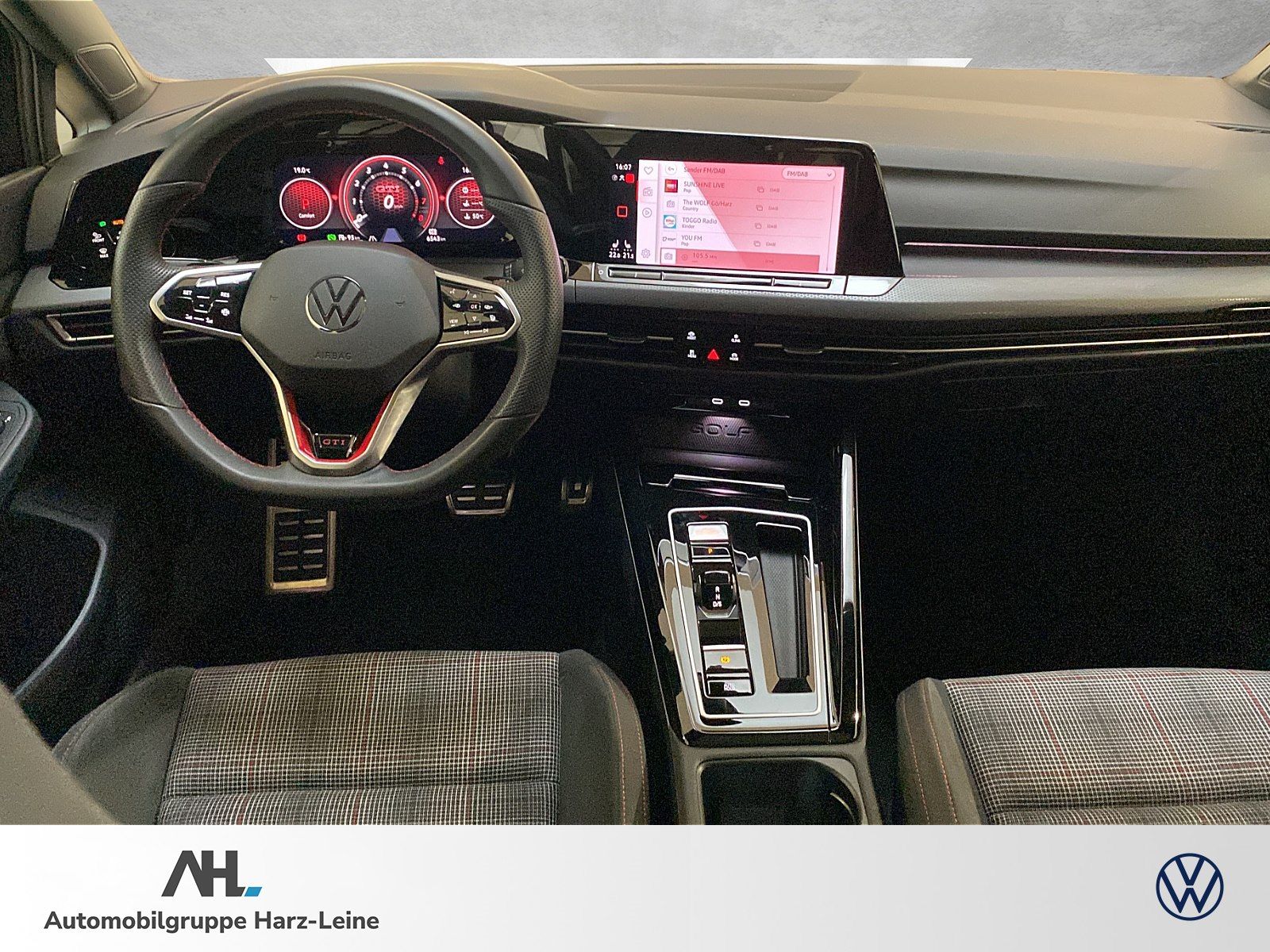 Volkswagen Golf GTI VIII 2.0 TSI DSG - Samsaru's Car Outlet