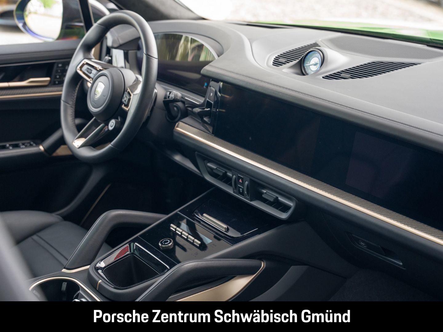 Porsche Cayenne Turbo E-Hybrid Burmester Nachtsicht PDCC
