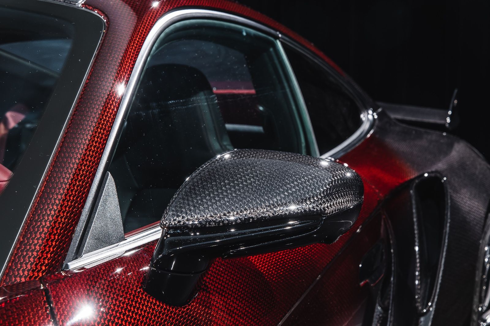 Porsche 911 (992) Turbo S Topcar +Full Carbon body 1of 7