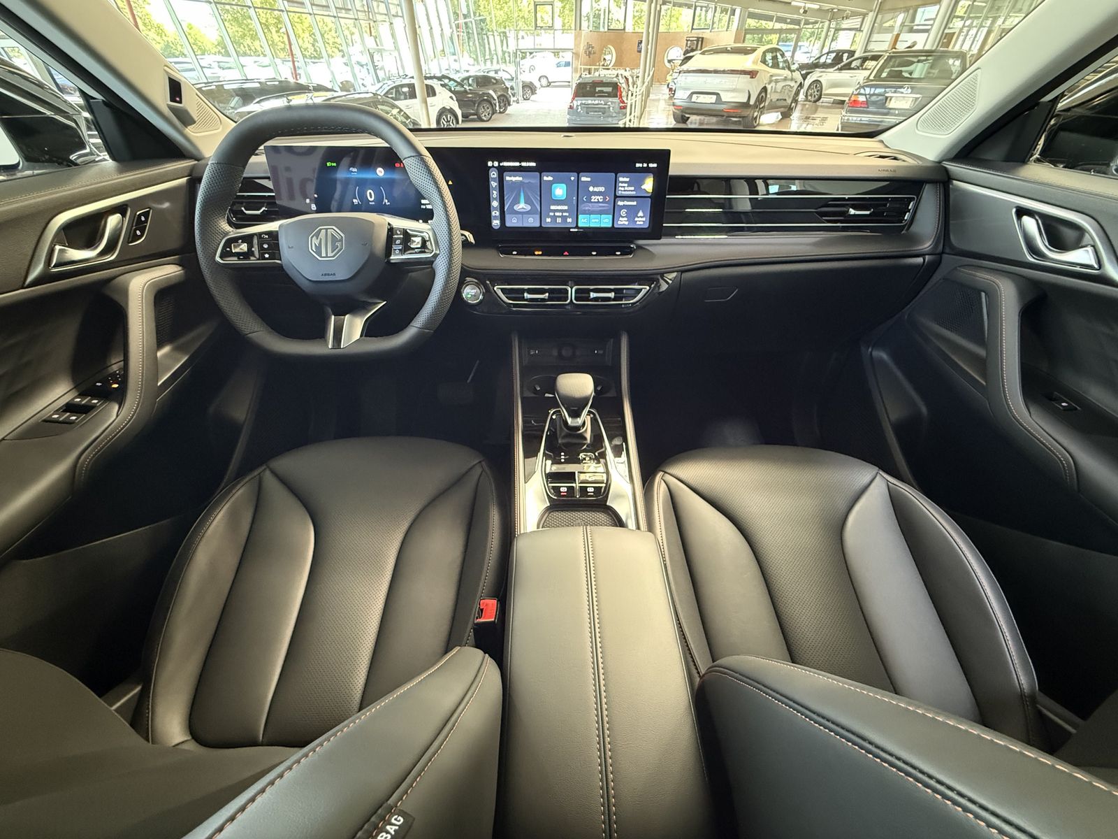 MG HS Plug-In Hybrid Luxury -7Jahre Garantie