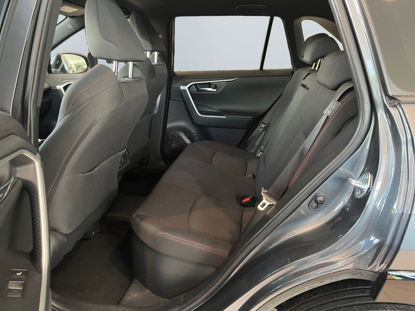 Toyota RAV 4 Plug-in-Hybrid - Samsaru's Car Outlet