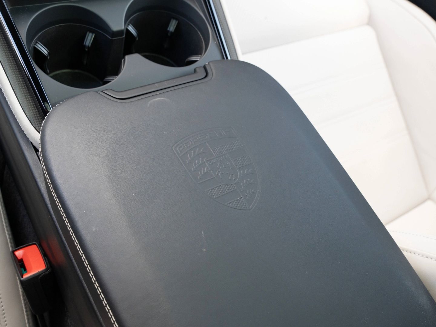 Porsche Panamera Turbo E-Hybrid Surround View Nachtsicht
