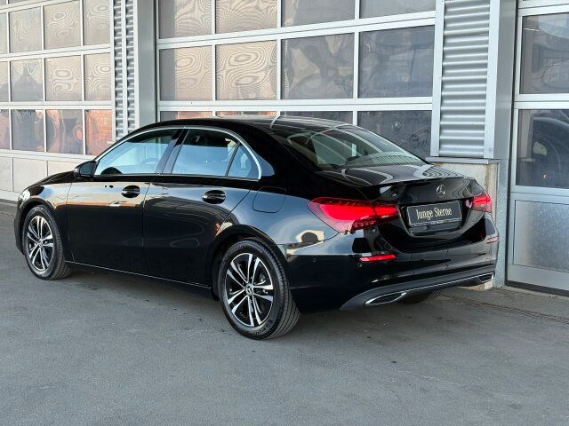Mercedes-Benz A 200 Limousine Progressive - Samsaru's Car Outlet