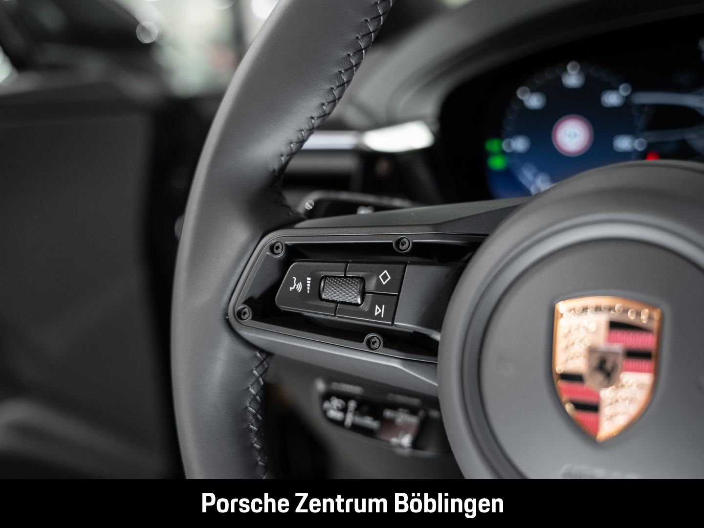 Porsche Macan 4 BOSE Panoramadach Luftfederung InnoDrive