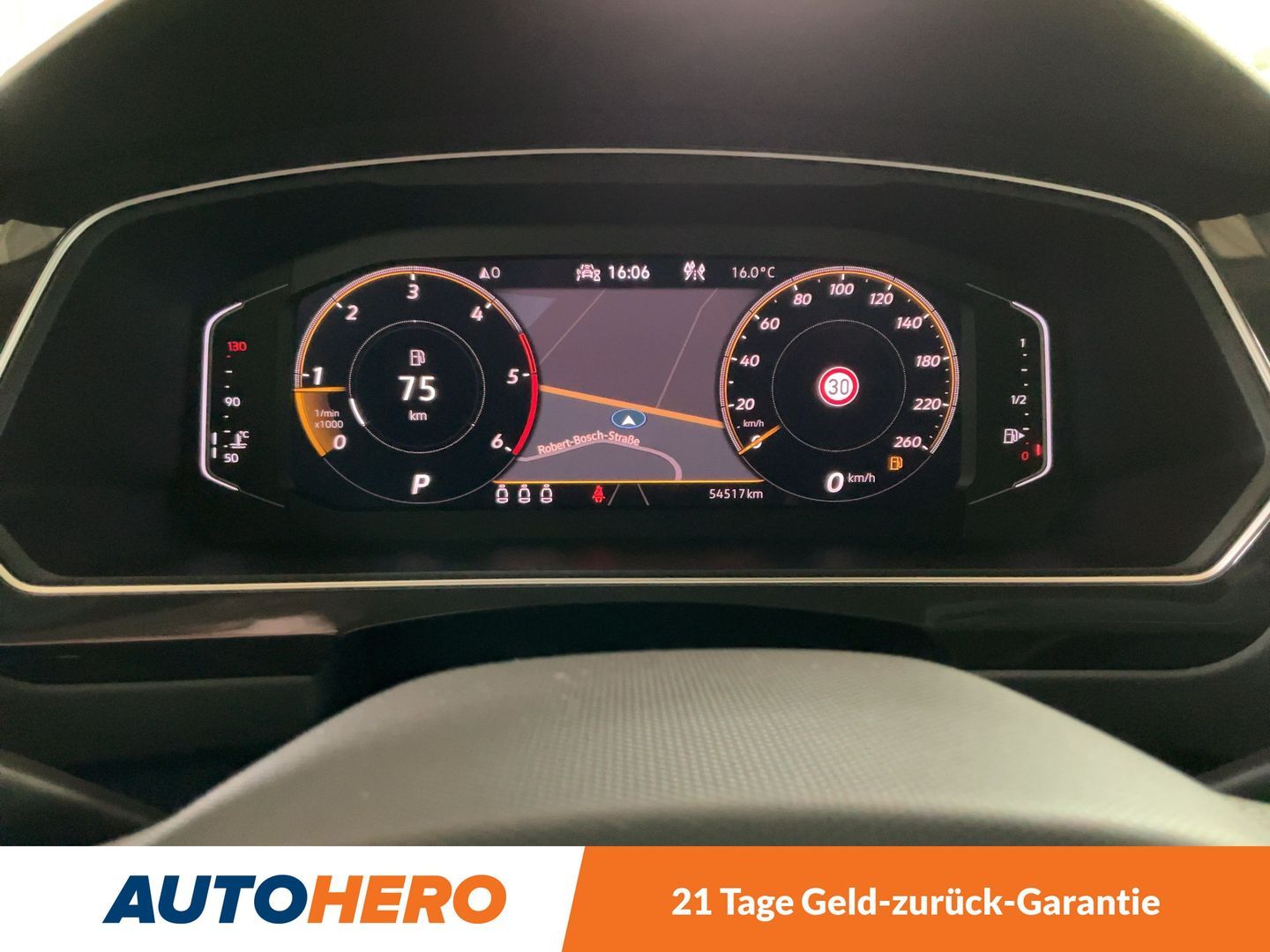 Volkswagen Tiguan 2.0 TDI R-Line 4Motion - Samsaru's Car Outlet
