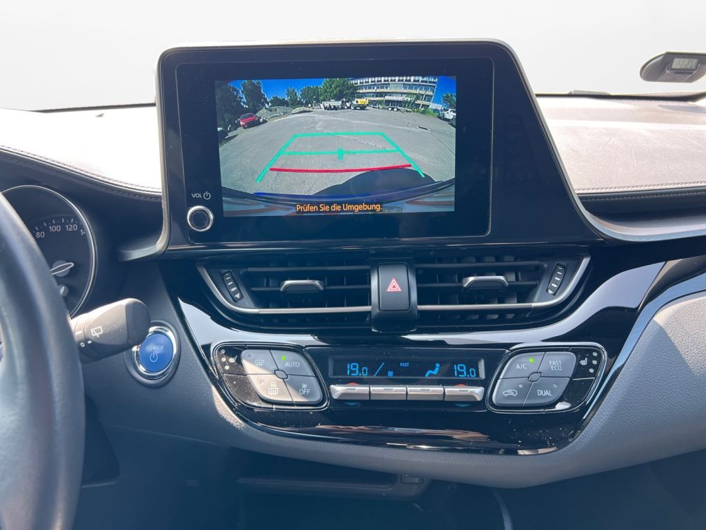 Toyota C-HR Hybrid Team - Samsaru's Car Outlet