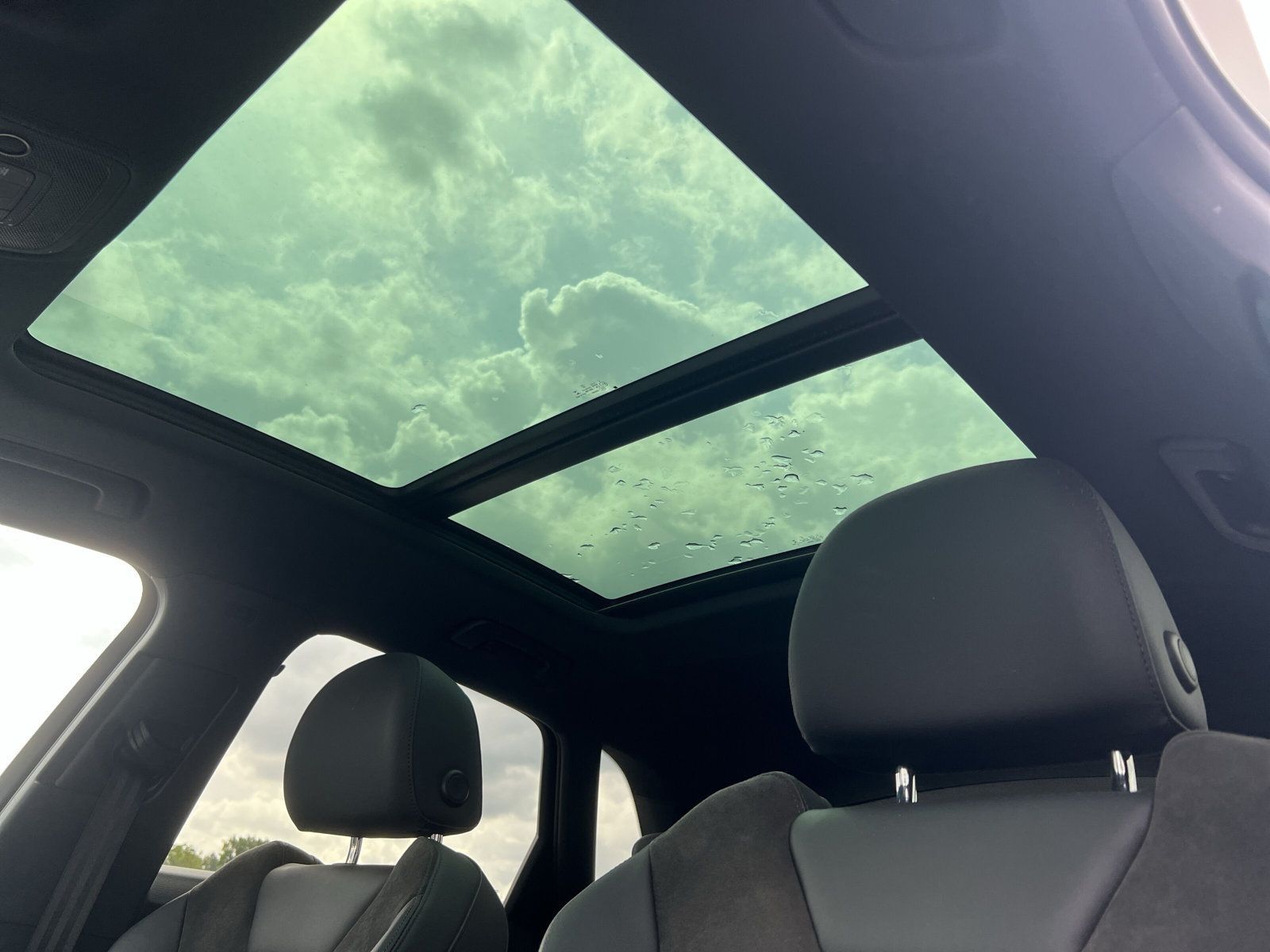 Audi Q3 S line 35 TDI quattro - Samsaru's Car Outlet