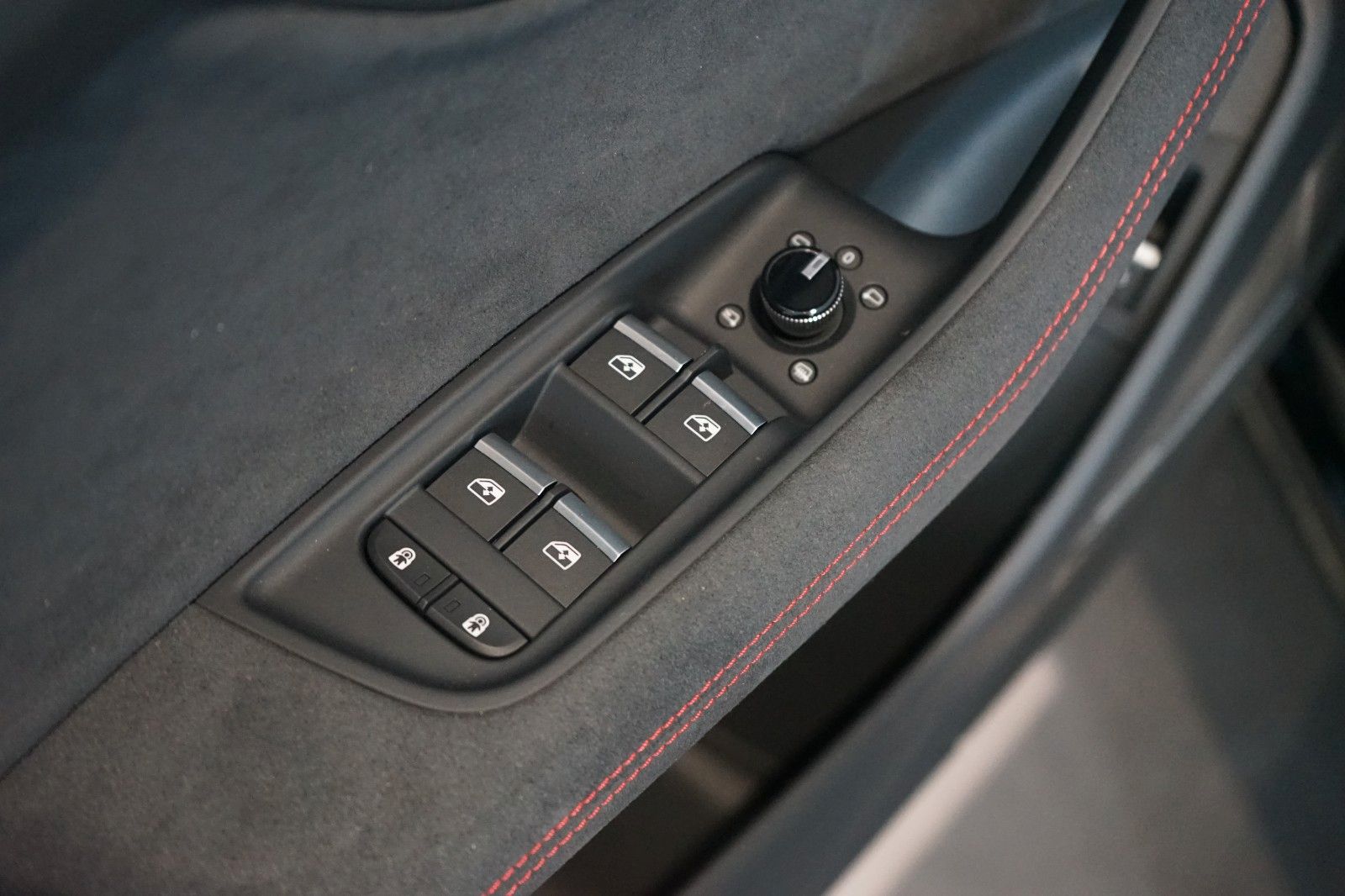 Audi RSQ8 performance | B&O Advanced | Carbon | 305