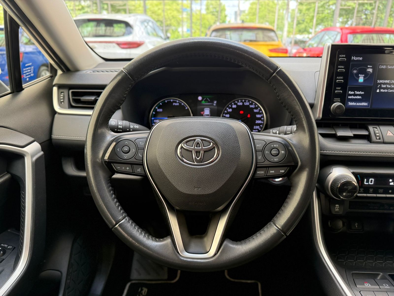 Toyota RAV4 2.5 VVT-i Hybrid 4x2 - Samsaru's Car Outlet