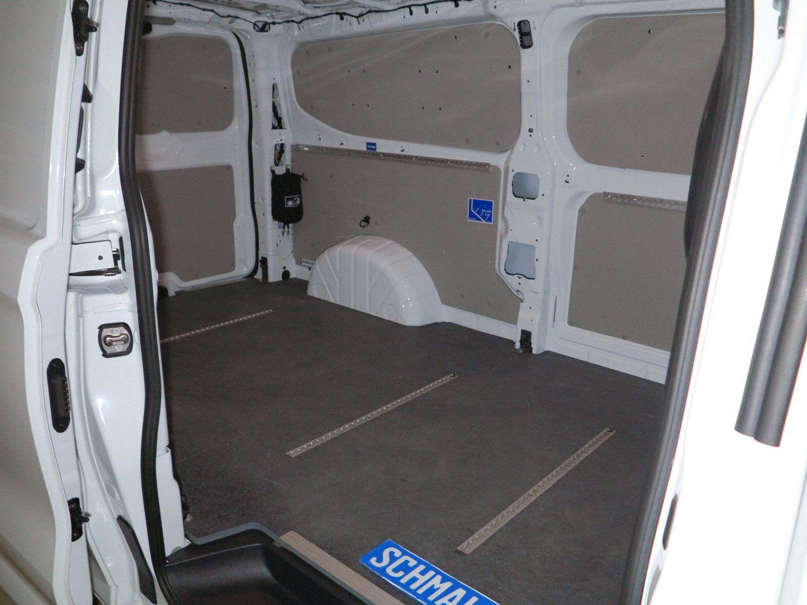 Volkswagen T7 Transporter Kasten TDI2.0 SCR Lang 3Si FlüTür